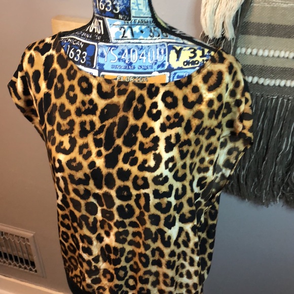 Express Cheetah Blouse Size XS - Picture 2 of 6
